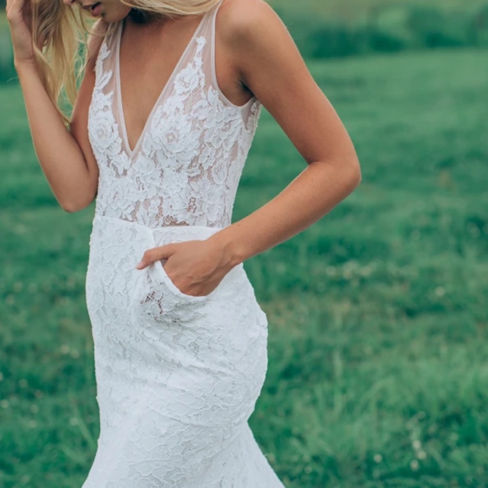 Made With Love Frankie Wedding Dress - Picture 5 of 7